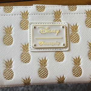Disney Loungefly Stitch wallet